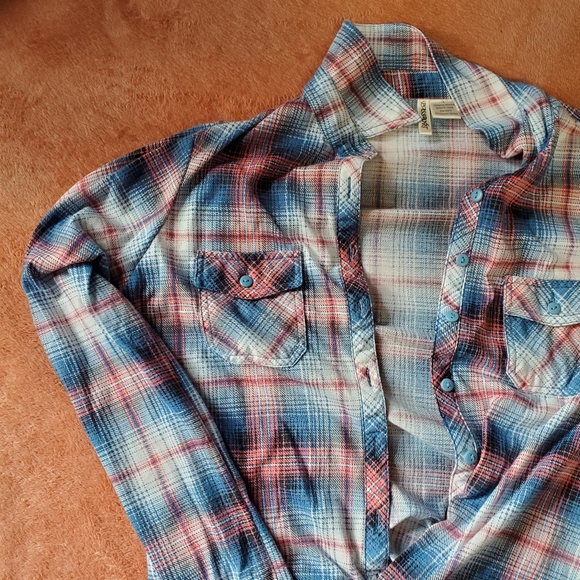 Button Up Flannel Shirt Urban Girl Large 100% Poly - Picture 4 of 11